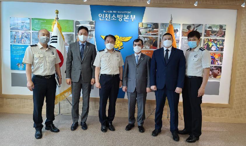 South Korea donates special fire and rescue vehicles to Uzbekistan