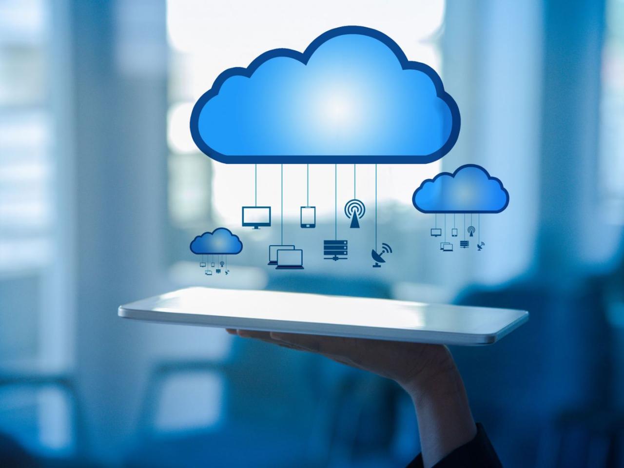 Azerbaijani ministry talks integration of services into G-Cloud