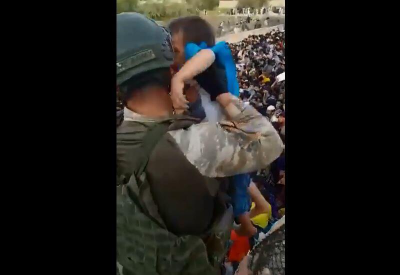 Azerbaijani peacekeepers rescue young child in Kabul [VIDEO]