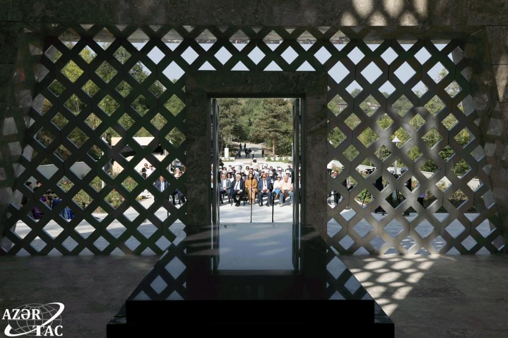 Slider Image 1
