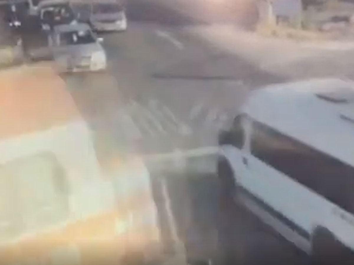 Collision between train, minibus leaves 6 dead in Turkey [VIDEO]