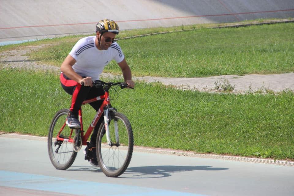 Baku hosts cycling race among journalists [PHOTO]