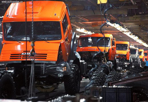 Azerbaijan shows interest in buying Kamaz trucks of latest generation