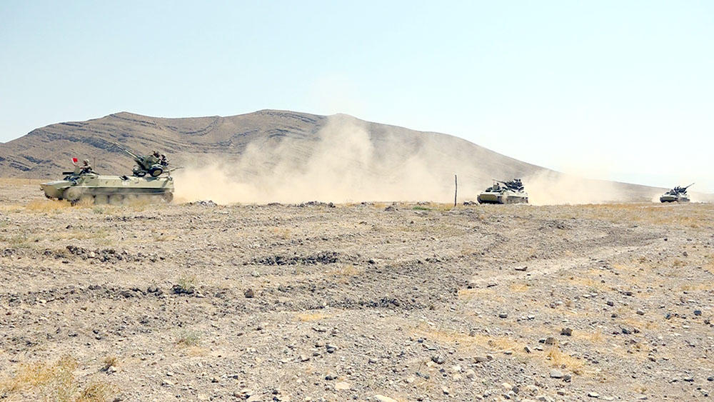Azerbaijan holds large-scale air defence drills [PHOTO/VIDEO]