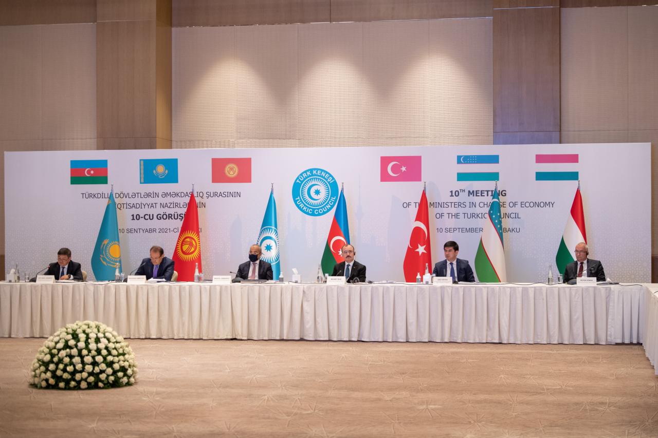 Turkic-speaking countries sign trade, economic accords [PHOTO]