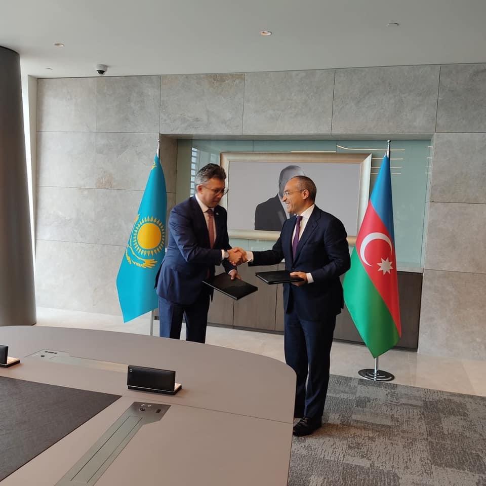 Azerbaijan, Kazakhstan ink trade co-op memorandum [PHOTO] - Gallery Image