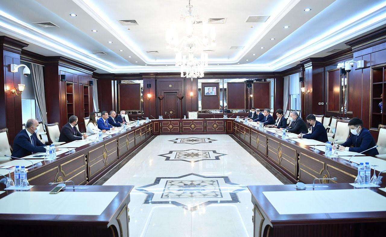 Azerbaijan, Kazakhstan discuss promotion of bilateral parliamentary co-op [PHOTO]