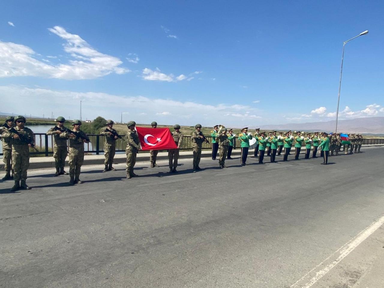Turkish servicemen arrive in Nakhchivan for joint drills [PHOTO]