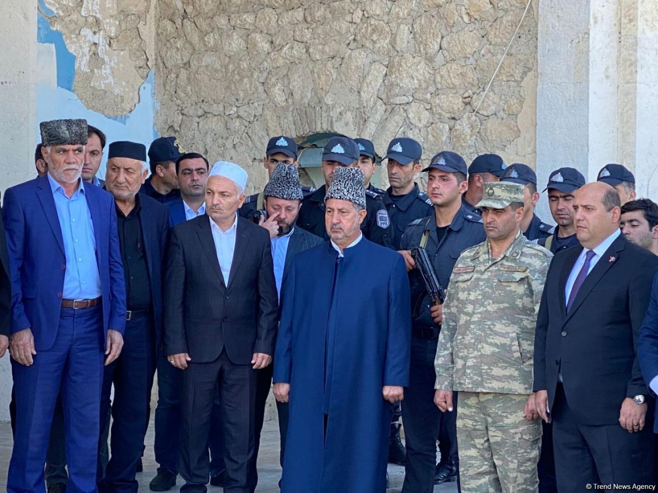 Address of Azerbaijani president to people on Remembrance Day broadcasted in front of Juma Mosque in Aghdam [PHOTO]