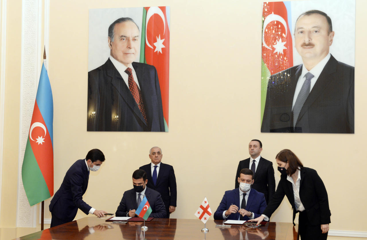 Azerbaijan, Georgia ink cooperation accords [PHOTO] - Gallery Image