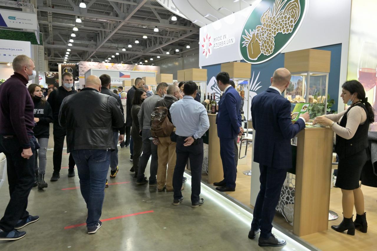 Azerbaijani products attract great interest in int'l expo