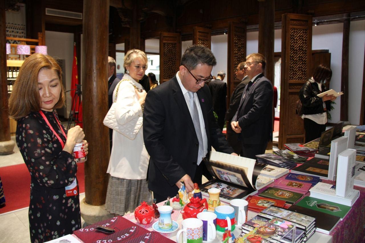 Azerbaijani's cultural heritage represented in China [PHOTO]