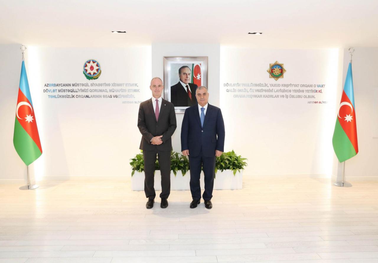 Security boss, ICRC official mull missing Azerbaijanis, post-war region