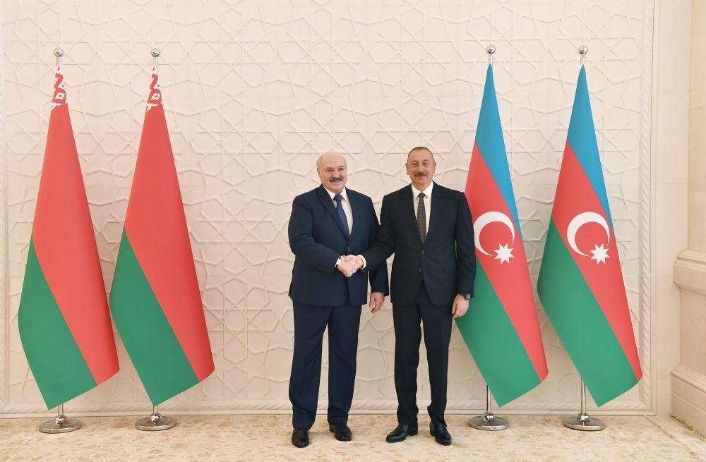 Belarusian president calls Azerbaijani President Ilham Aliyev