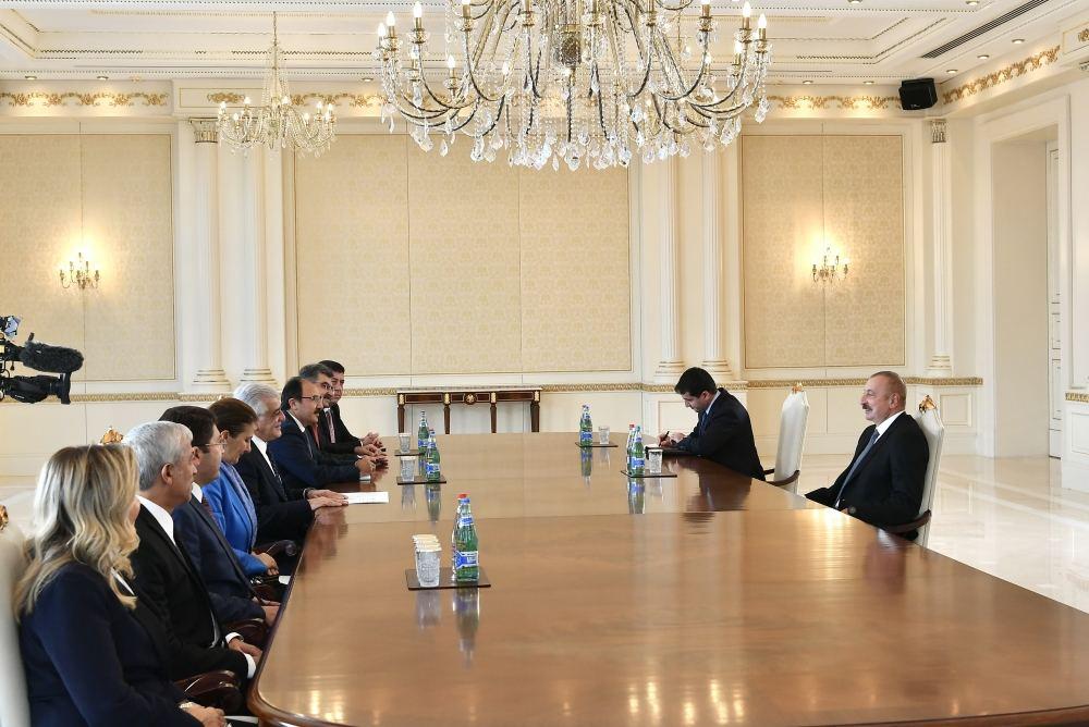 President Aliyev receives delegation led by head of Turkish-Azerbaijani Interparliamentary Friendship Group [UPDATE]