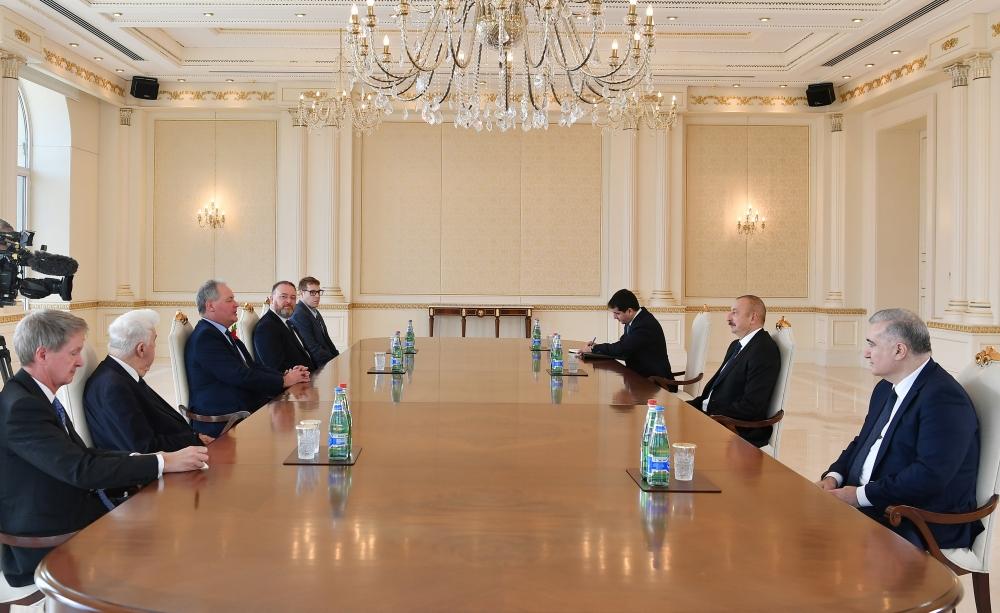 President receives  Chairman of All-Party Parliamentary Group on Azerbaijan [PHOTO/VIDEO]
