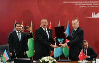 President awarded &quot;Supreme Order of Turkic World&quot; <span class="color_red">[UPDATE]</span>