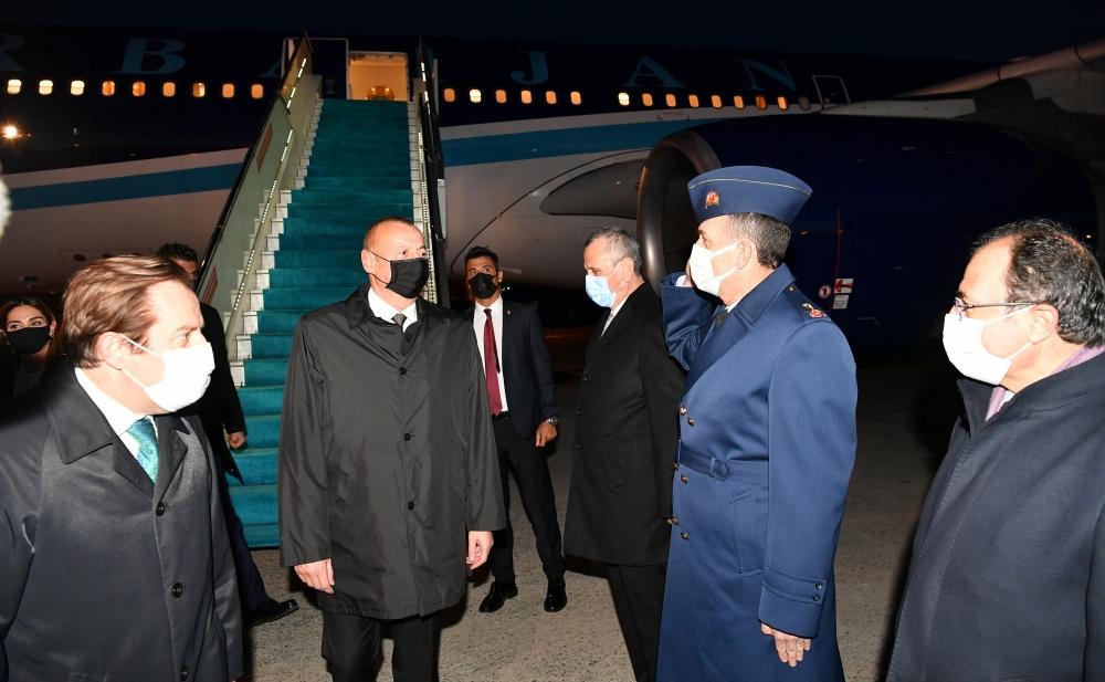 President Ilham Aliyev arrives in Turkey [PHOTO]