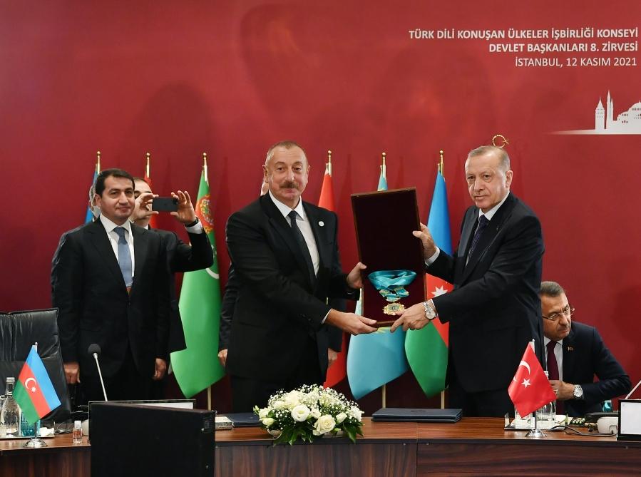 President awarded "Supreme Order of Turkic World" [UPDATE]