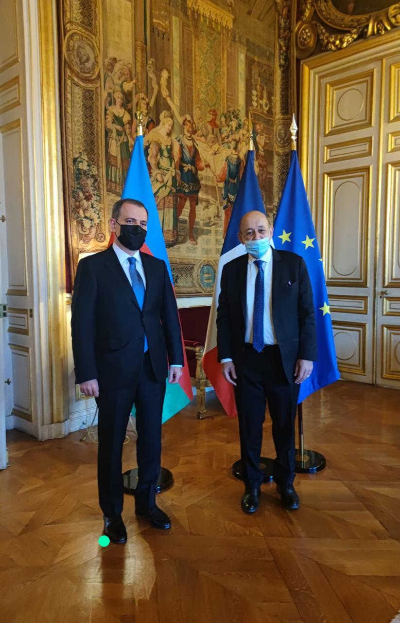 Azerbaijani, French FMs consider regional security, co-op [PHOTO]