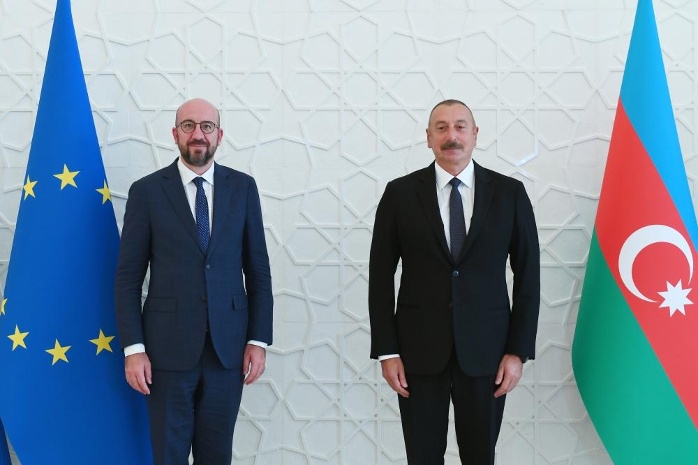 Azerbaijani president, European Council chief eye border escalation