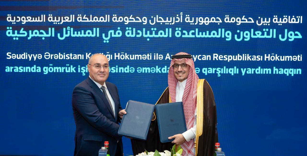 Azerbaijan, Saudi Arabia ink customs accord [PHOTO]