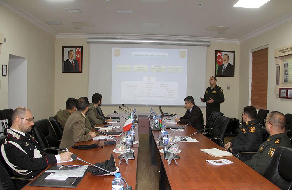 Azerbaijan, Italy mull military co-op, regional security [PHOTO]