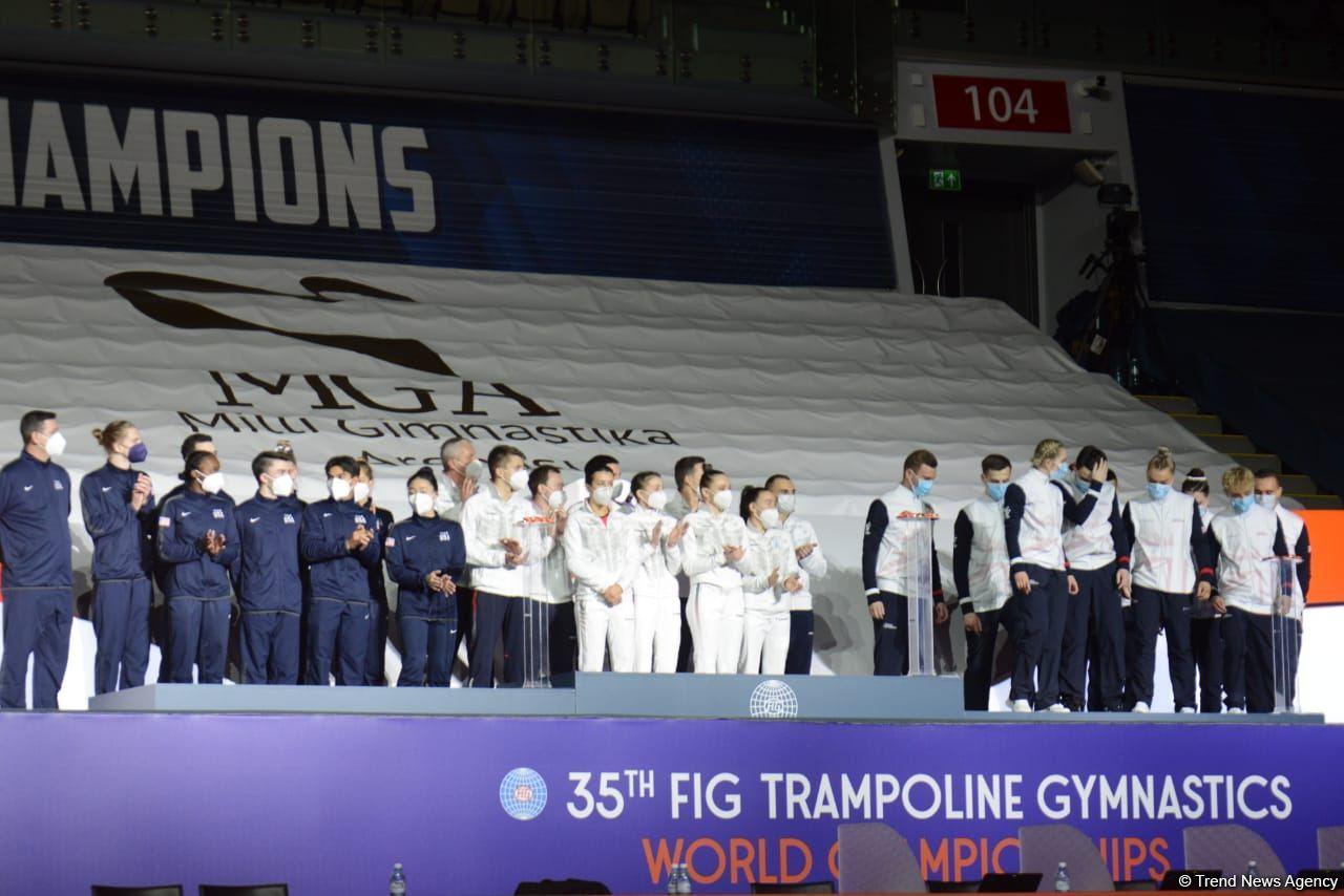 Baku holds award ceremony of winners in team allaround of 35th FIG