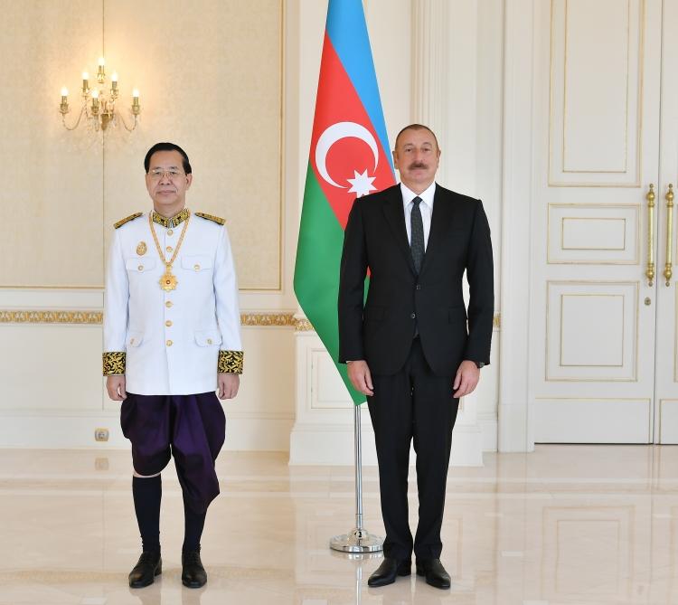 Aliyev receives incoming Cambodian envoy's credentials [UPDATE]