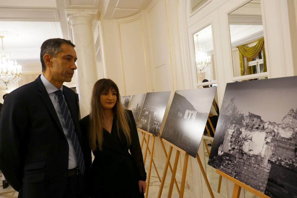 Armenian vandalism shown in Paris [PHOTO]