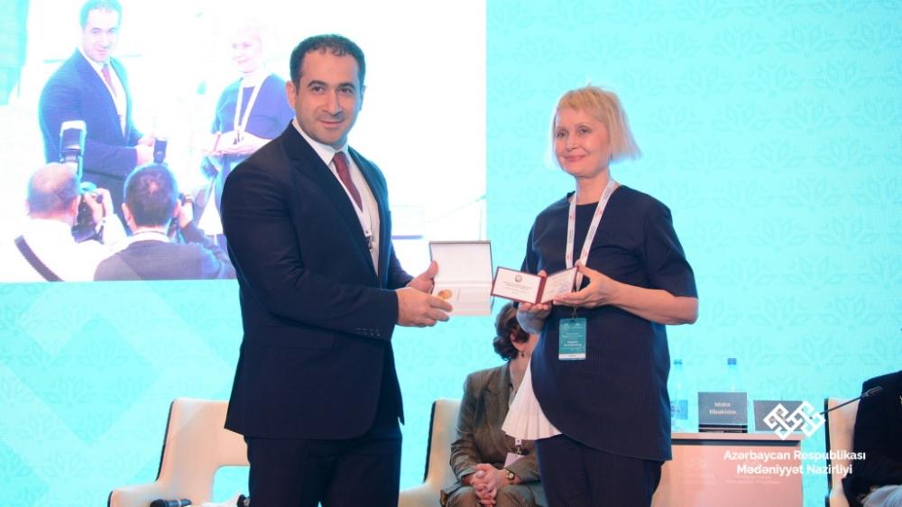 Nizami Ganjavi Forum participants awarded with memorial badge [PHOTO]