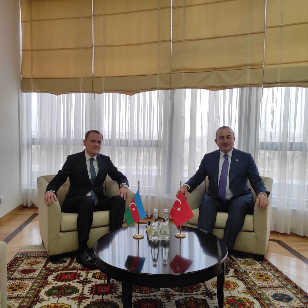 Azerbaijani, Turkish FMs meet at Economic Cooperation Council's meeting in Ashgabat