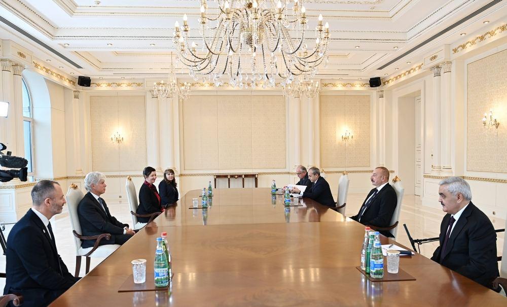 Aliyev, TOTAL Energies president consider energy cooperation [UPDATE]