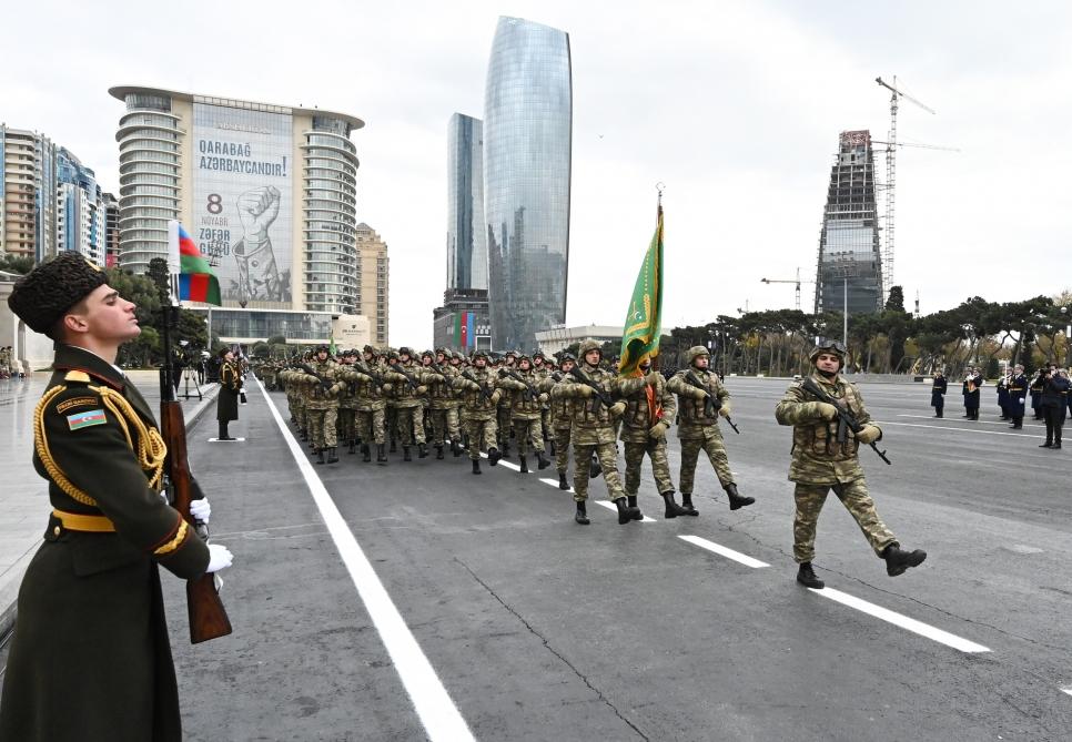 Anniversary of grand military parade: Retrospective glance [PHOTO/VIDEO]