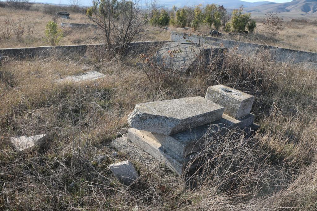 Armenian destructions revealed in Aghdam cemeteries [PHOTO] - Gallery Image