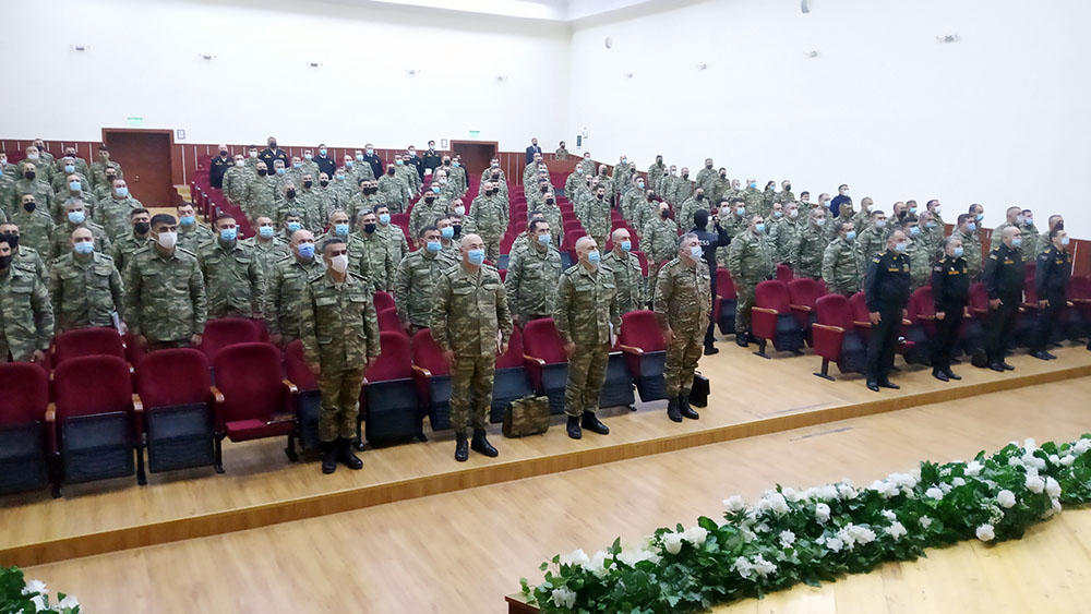 Training sessions held for senior army officers [PHOTO]