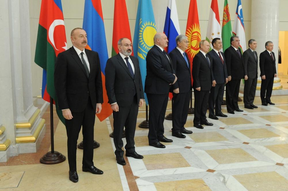 President attends informal CIS summit in St Petersburg [PHOTO] - Gallery Image