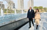 President, First Lady visit renovated Nizami Ganjavi Park <span class="color_red">[PHOTO]</span>