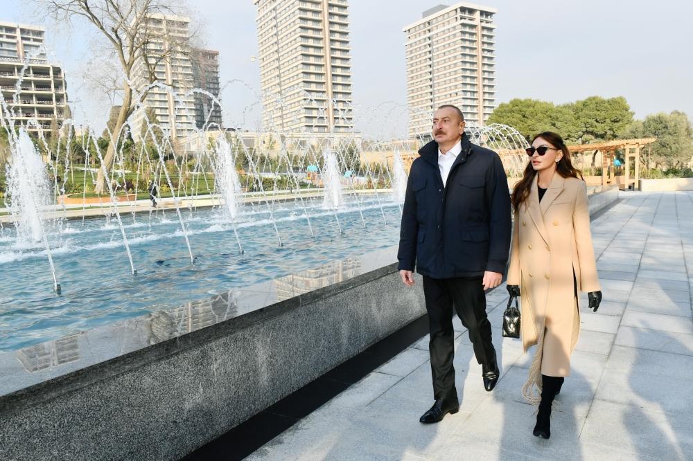 President, First Lady visit renovated Nizami Ganjavi Park [PHOTO]