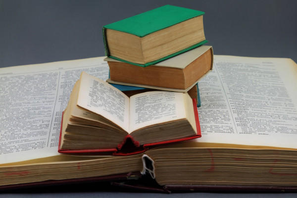 New specialized dictionaries published in Azerbaijan