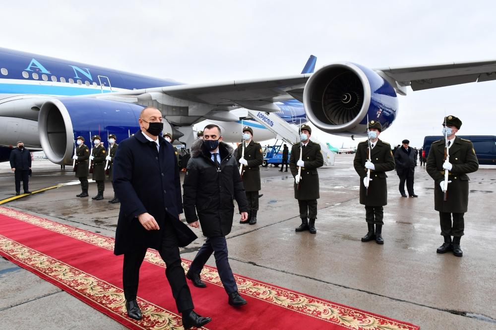 President pays working visit to Ukraine [PHOTO]