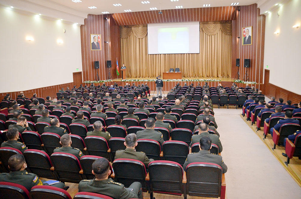 Military staff in charge of human resources receive training [PHOTO] - Gallery Image