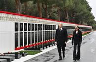 President, First Lady visit Alley of Martyrs on 32nd anniversary of 20 January tragedy <span class="color_red">[PHOTO/VIDEO]</span>