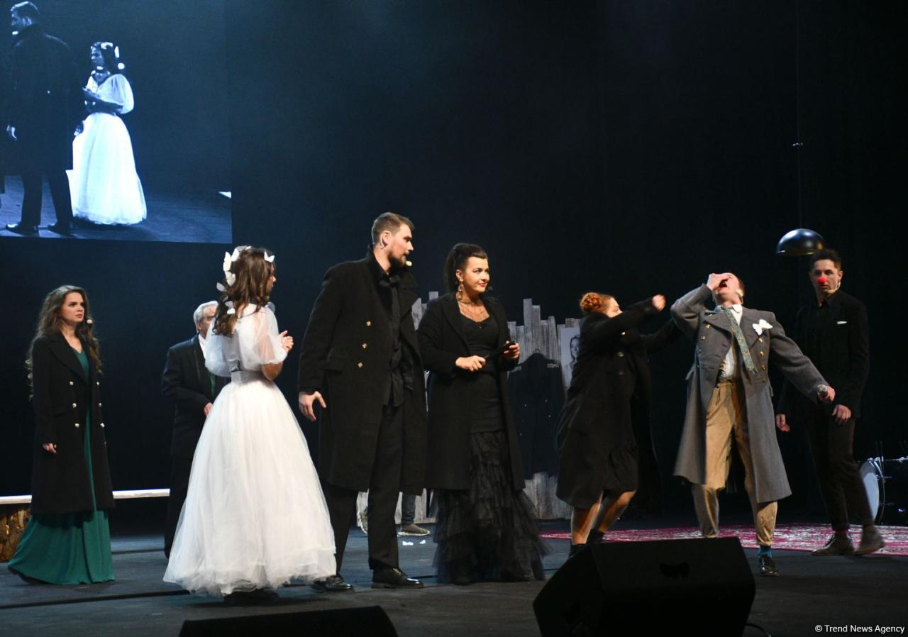 Belarusian actors thrill audience [PHOTO/VIDEO]