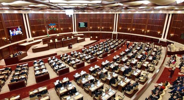 Azerbaijan creates new composition of disciplinary commission of parliament