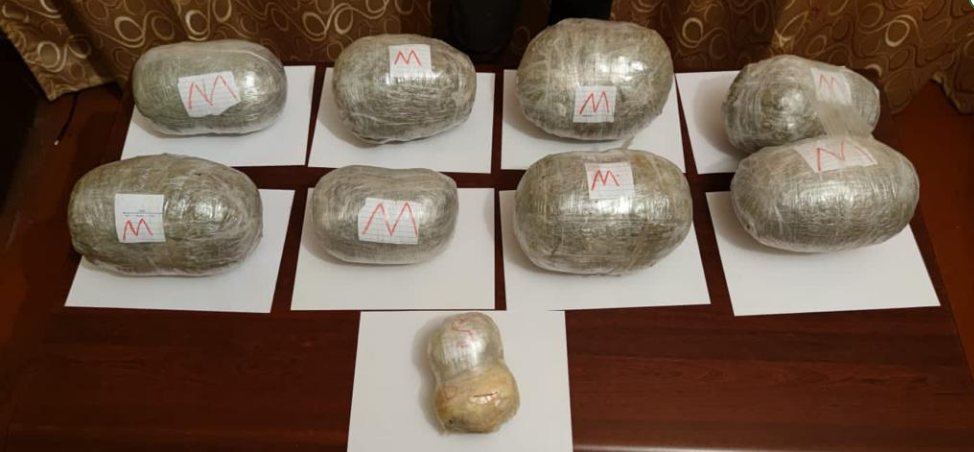 Some 8.8 kg of drugs seized in Azerbaijan's southern borders [PHOTO] - Gallery Image