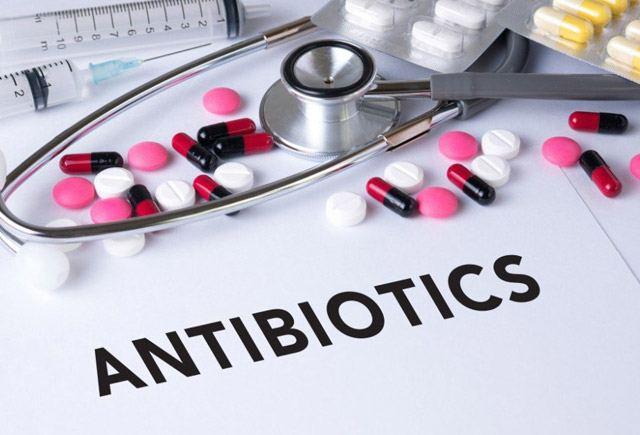 Azerbaijan's doctor talks cases of using antibiotics for COVID-19