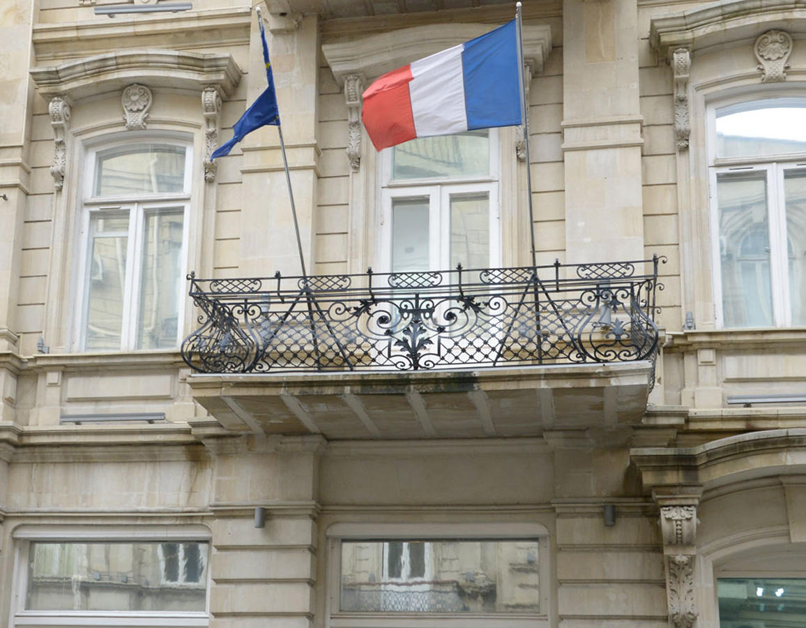 Paris vows to aid Baku to identify Azerbaijanis missing in first Karabakh war