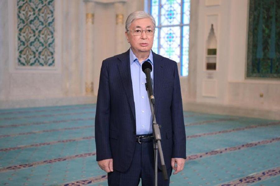Kazakh president attends ceremony dedicated to memory of January events victims