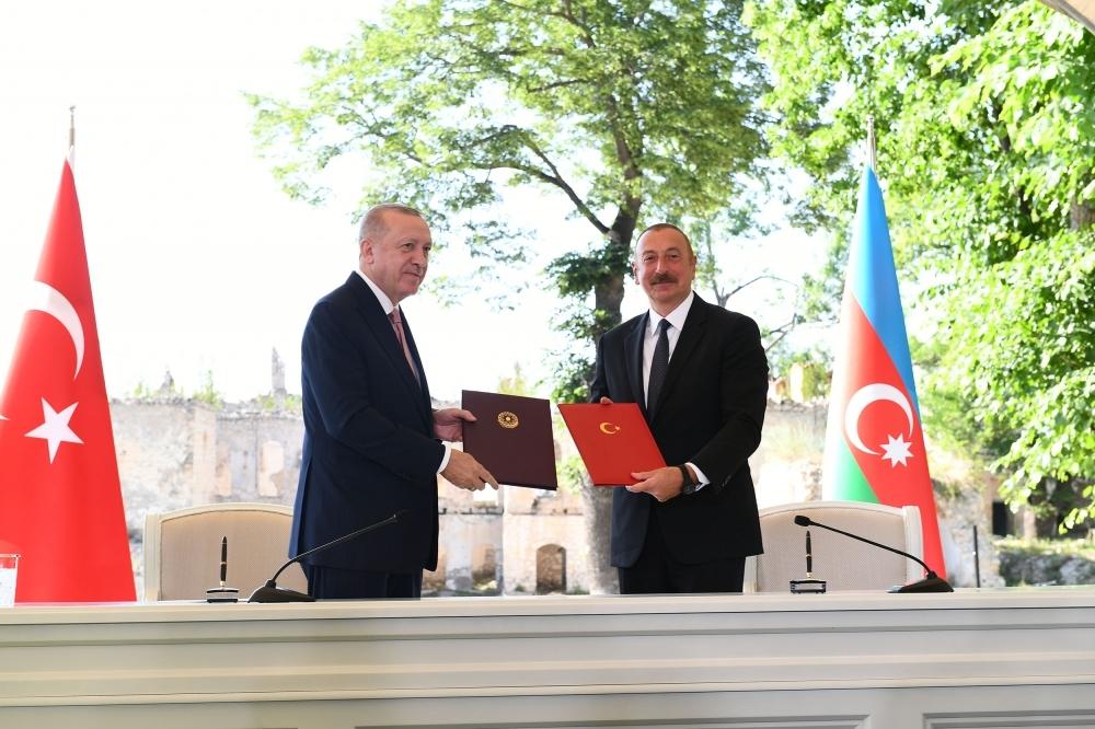 Azerbaijani, Turkish leaders ratify Shusha Declaration